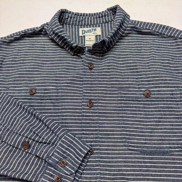 Duluth Trading Shirt Mens XL Blue‎ Striped Free Swingin Flannel Workwear Casual - Picture 1 of 16